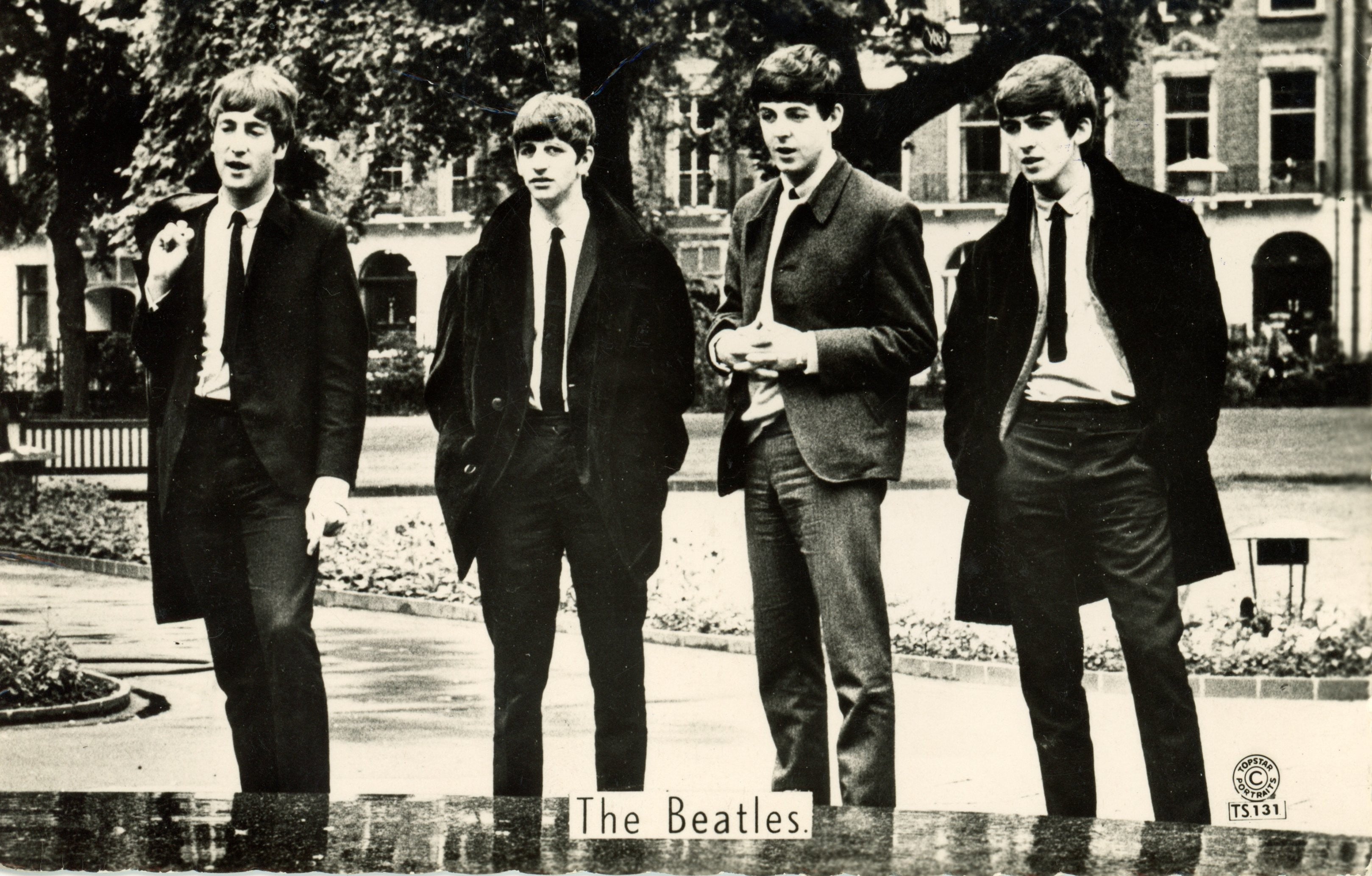 George Harrison Signed Top Star Postcard