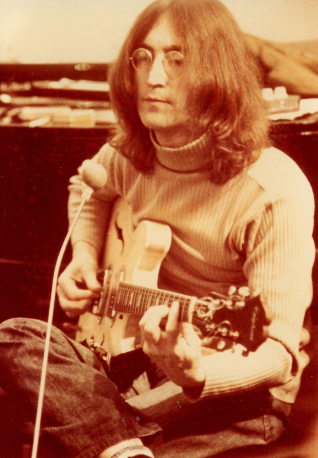 John Lennon- Linda McCartney photograph 1970