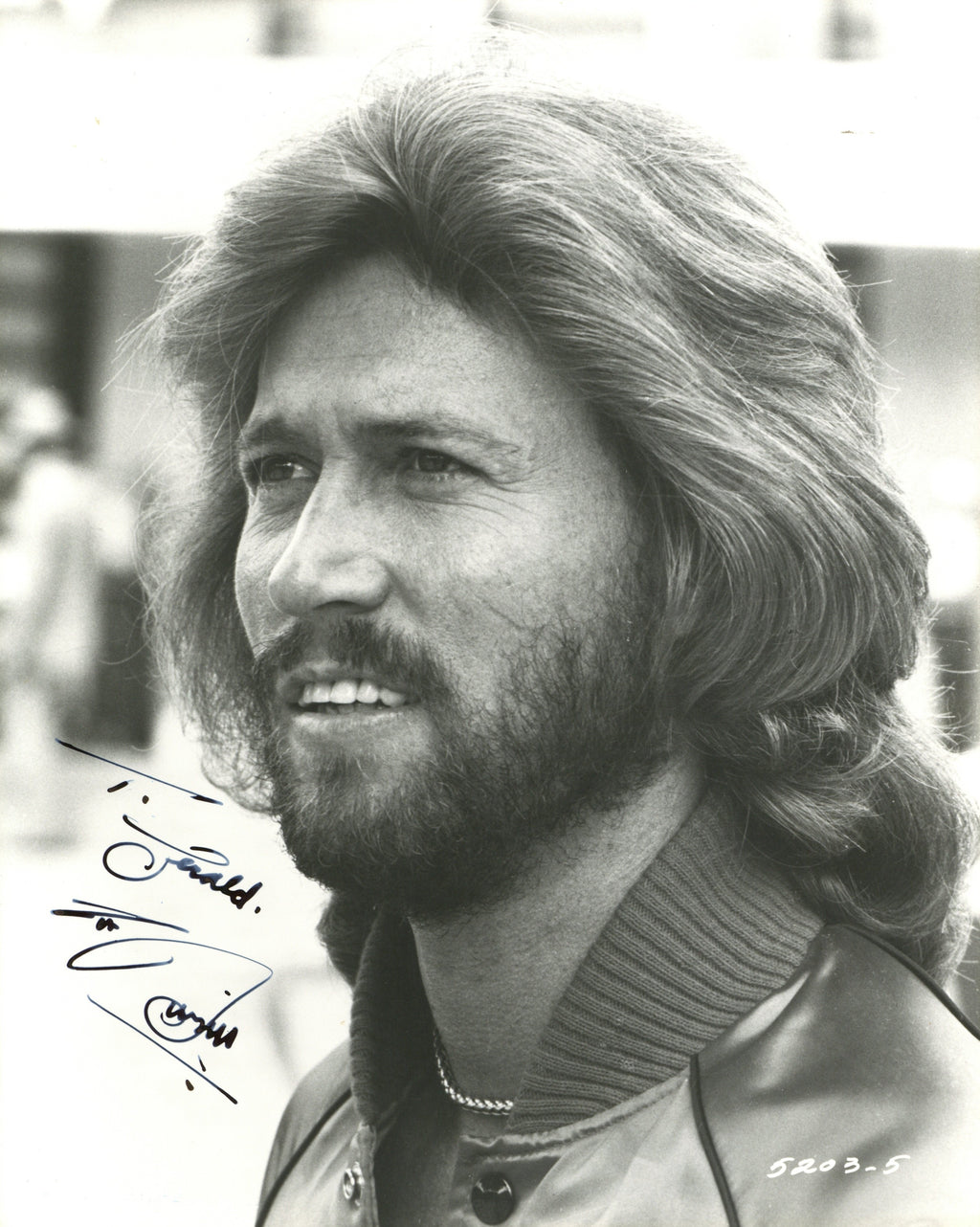 Barry Gibb Signed promotional photograph